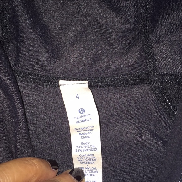 Lululemon toasty tech half zip pullover. - Picture 3 of 5